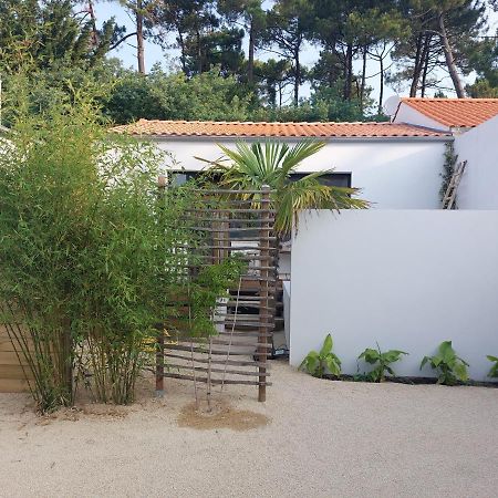 Locations Nos Iles Villa Сен-Жан-де-Мон Екстериор снимка