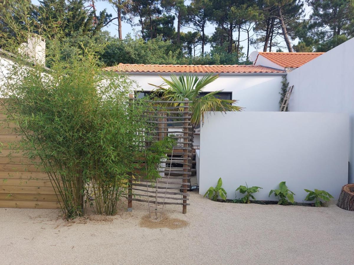 Locations Nos Iles Villa Сен-Жан-де-Мон Екстериор снимка
