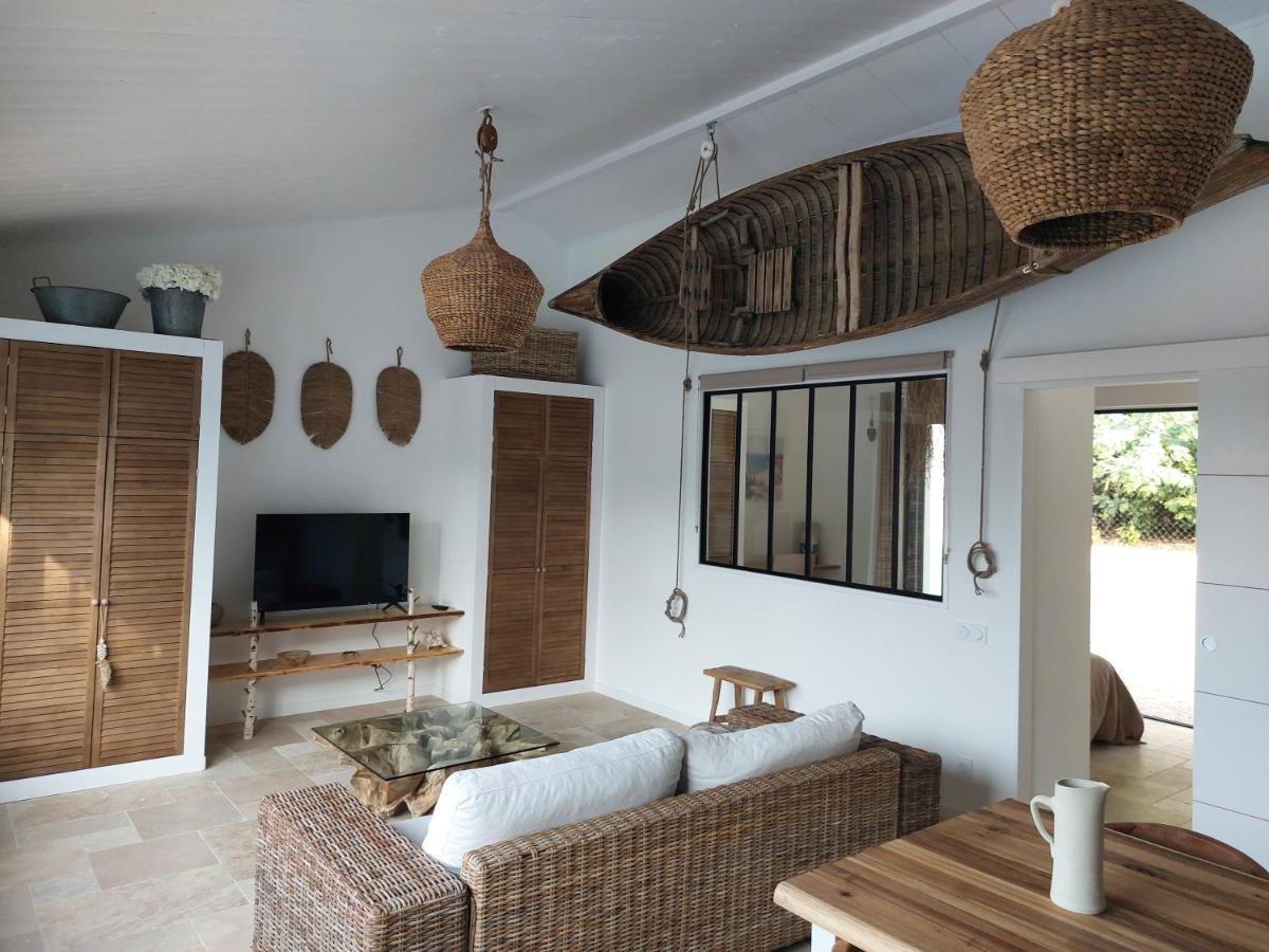 Locations Nos Iles Villa Сен-Жан-де-Мон Екстериор снимка