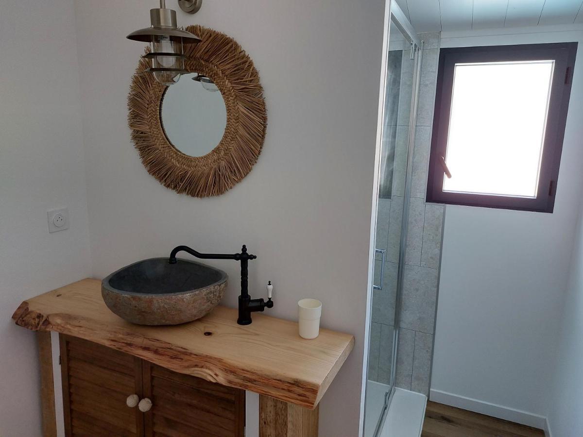 Locations Nos Iles Villa Сен-Жан-де-Мон Екстериор снимка
