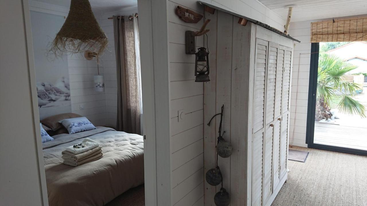 Locations Nos Iles Villa Сен-Жан-де-Мон Екстериор снимка