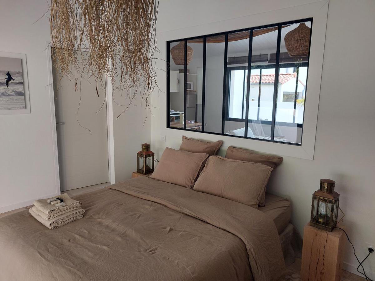 Locations Nos Iles Villa Сен-Жан-де-Мон Екстериор снимка