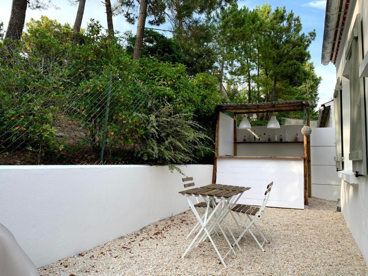 Locations Nos Iles Villa Сен-Жан-де-Мон Екстериор снимка